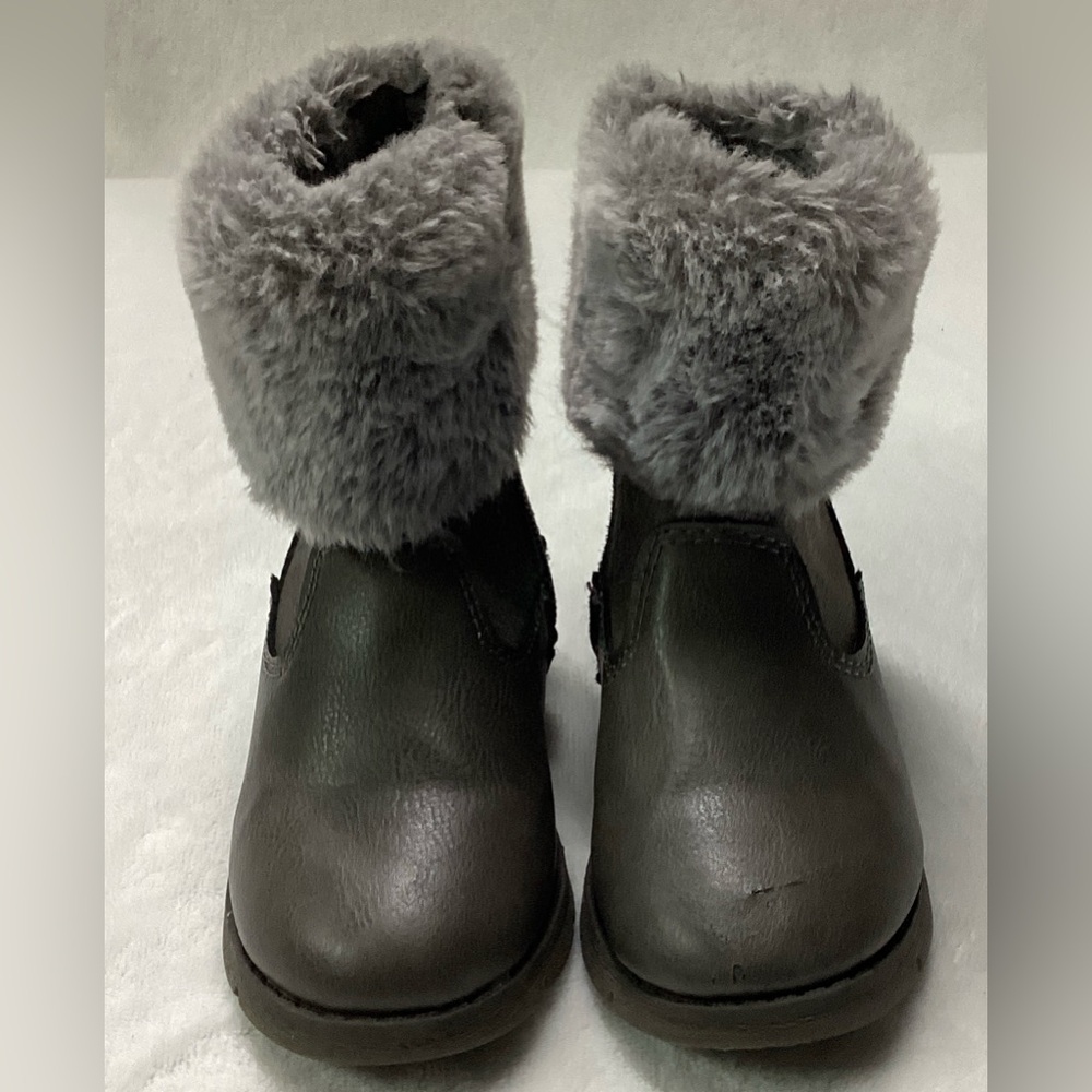 Oshkosh Toddler Size 8 Girl Gray SPARKLE Boots With Soft Faux-Fur Trim
